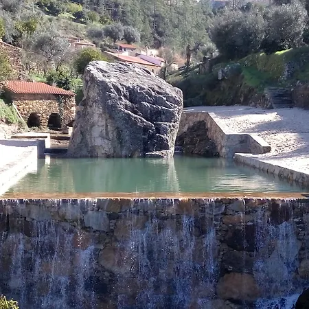 컨트리하우스 Casas Do Almourao Foz do Cobrão