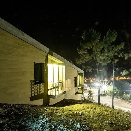 Casas Do Almourão * Foz do Cobrão