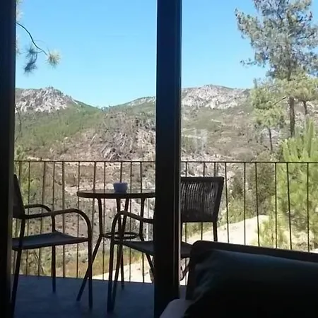 Casas Do Almourão Foz do Cobrão