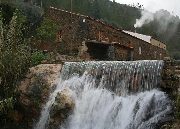Casas Do Almourao